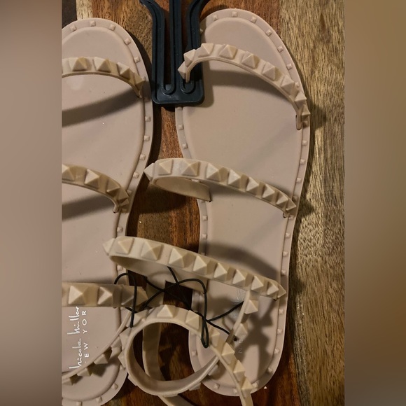 Nicole Miller Lucky Rockstud jelly rubber sandals - Picture 2 of 14